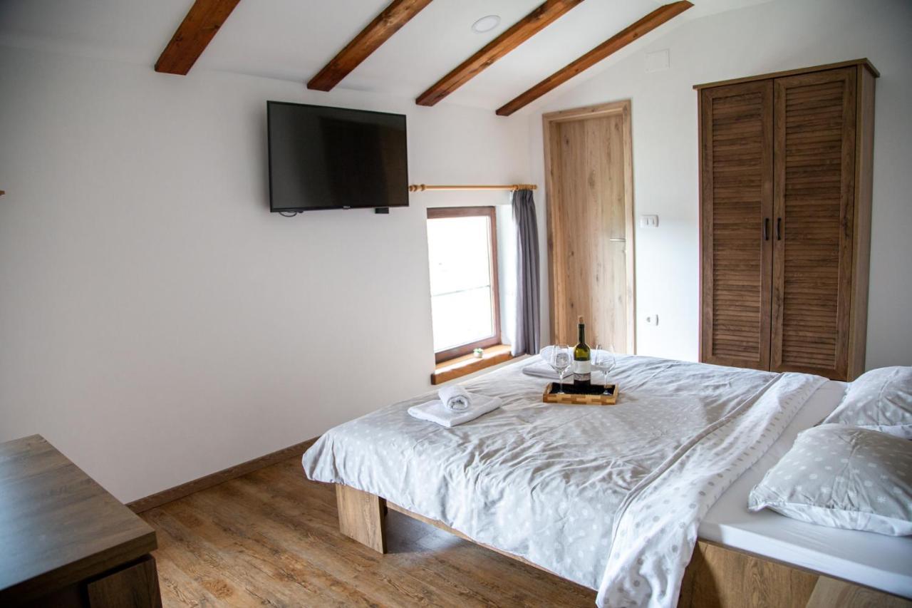 Boutique Rooms & Winery Zorz فيبافا المظهر الخارجي الصورة