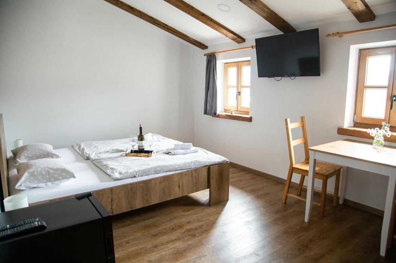 Boutique Rooms & Winery Zorz فيبافا المظهر الخارجي الصورة