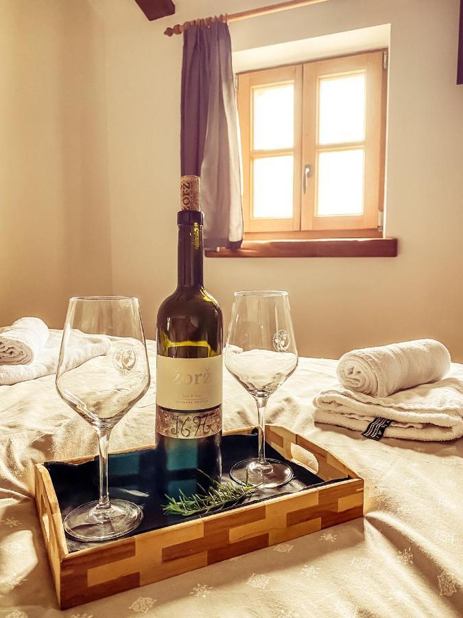Boutique Rooms & Winery Zorz فيبافا المظهر الخارجي الصورة
